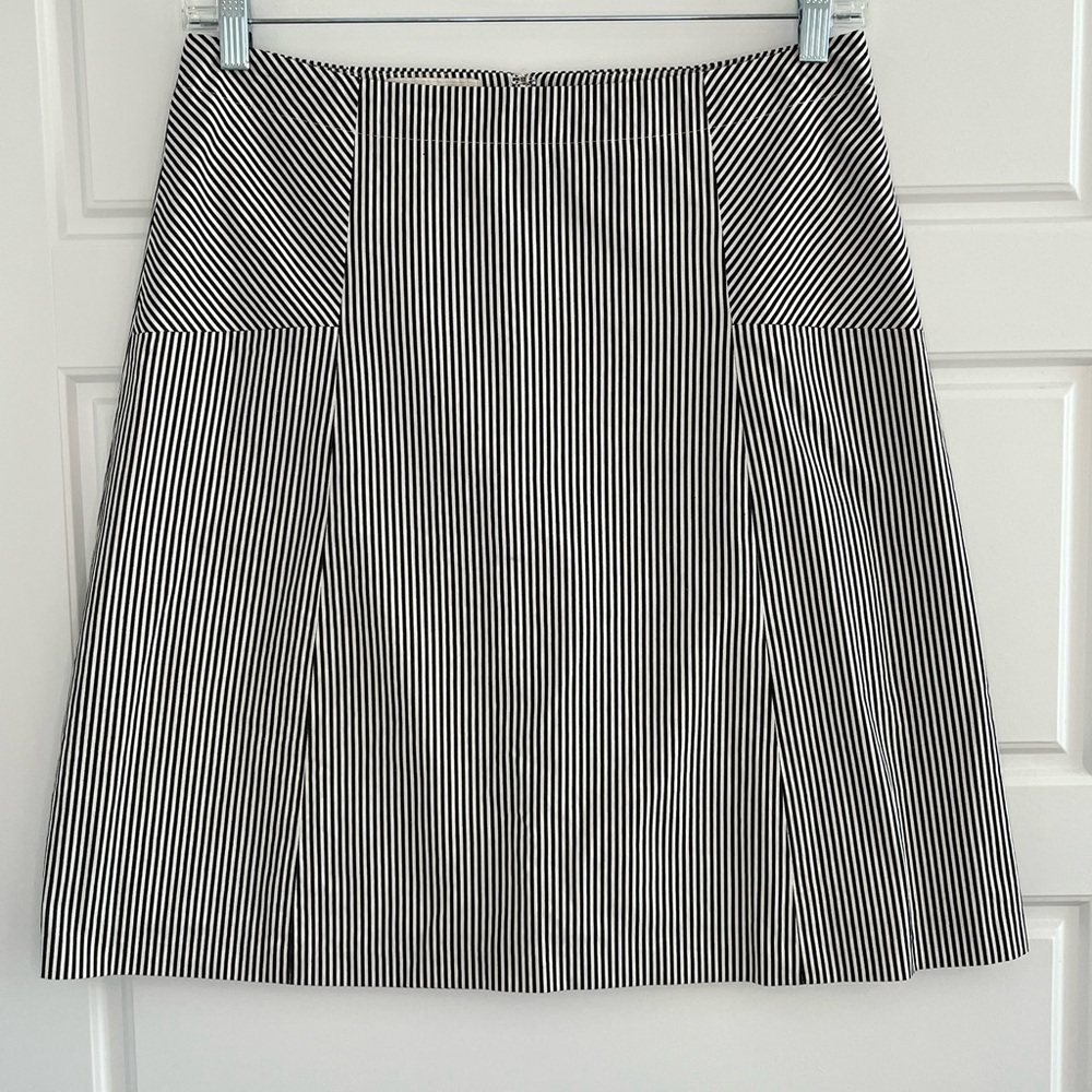 Talbots Ticking Stripe A Line Skirt Black + White Preppy Coastal Womens Size 10